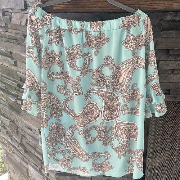 Blouse from Quiz. - Picture 2 of 4